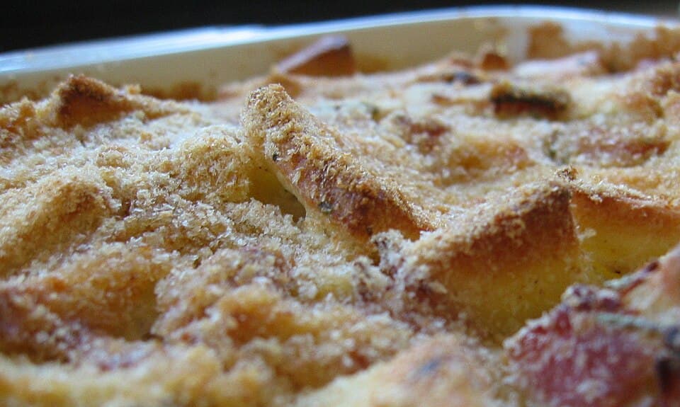 Šunkofleky (baked pasta squares with ham)