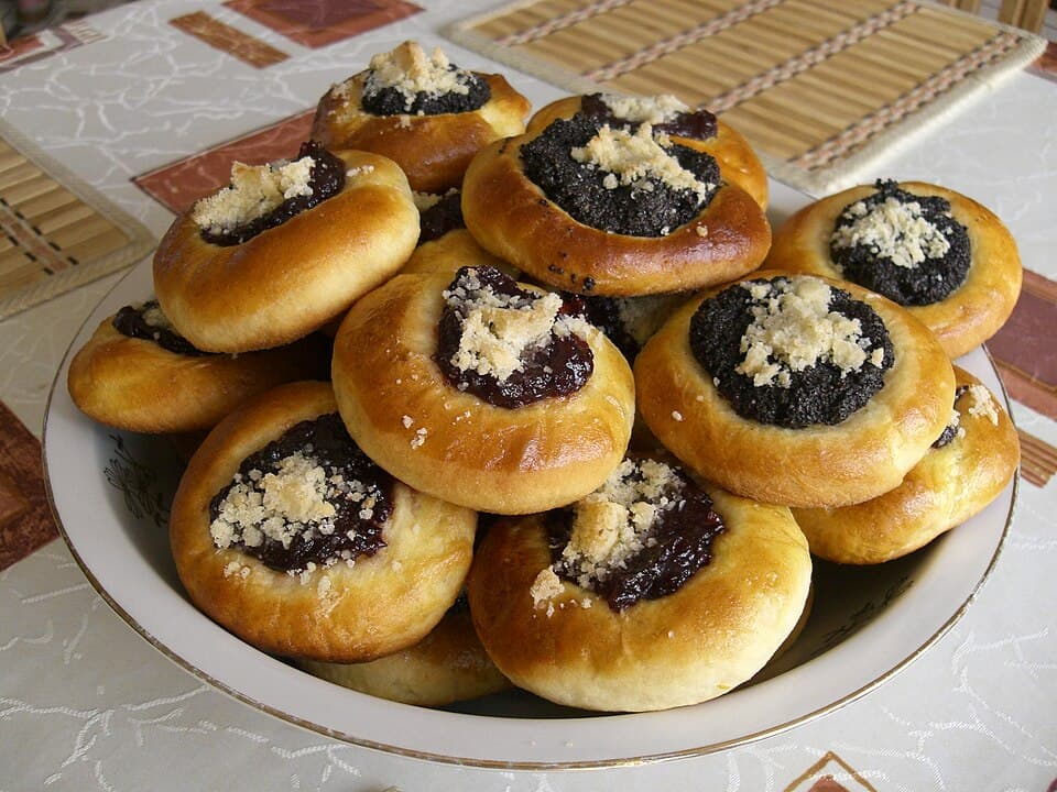 Sweet fruit pastries (Koláče)
